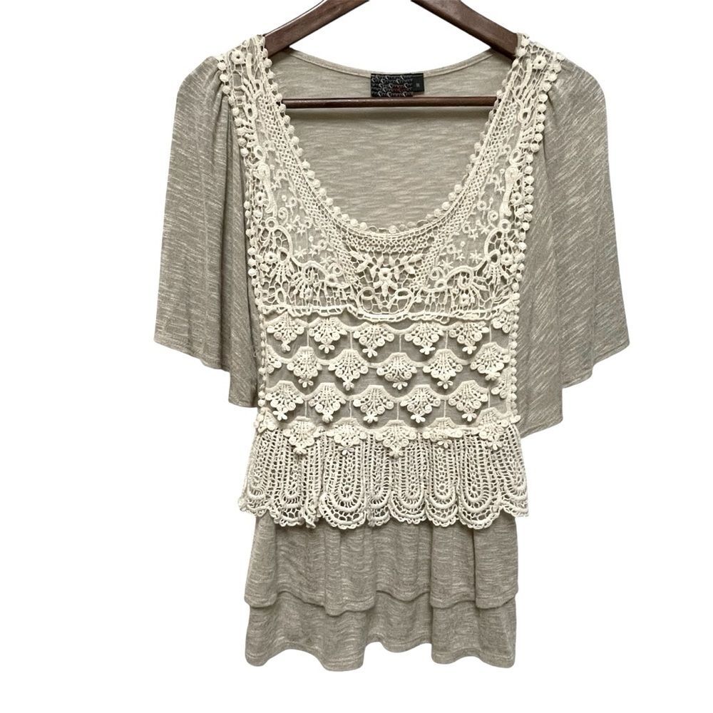 Moa Moa Ivory/Beige Crocheted Lace Top Lightweight Women’s Size Medium